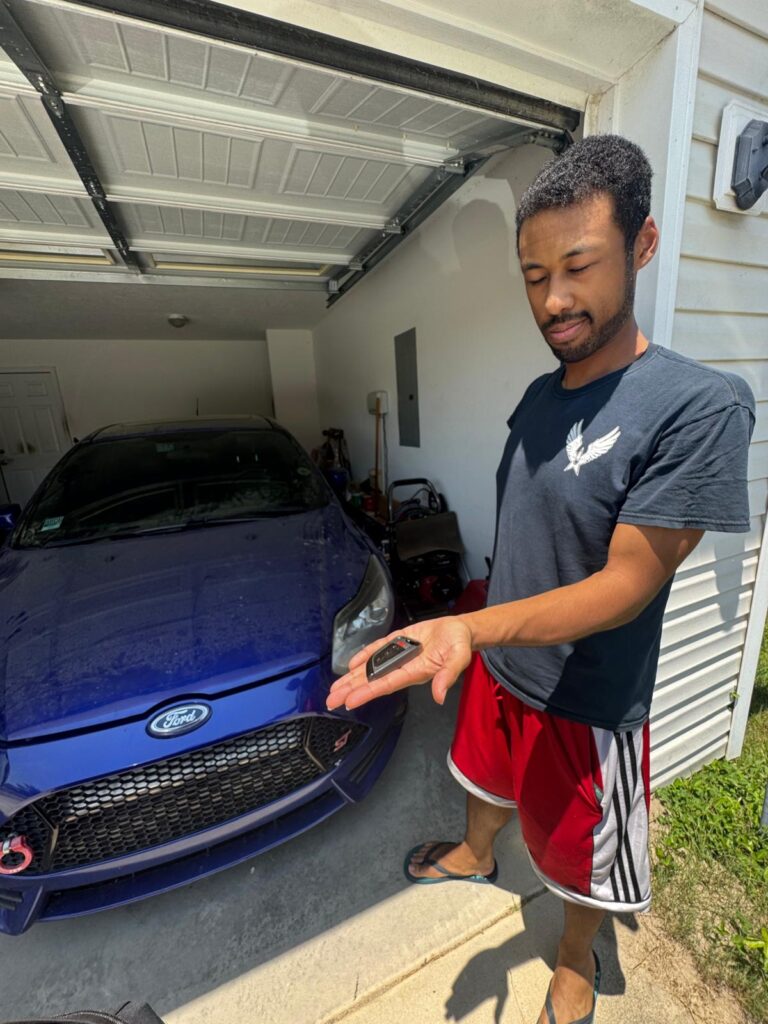 24/7 car locksmith in Augusta GA repairing vehicle ignition on-site